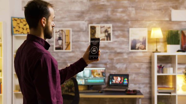 Les ampoules LED intelligentes : une révolution pour votre confort et votre sécurité domestique