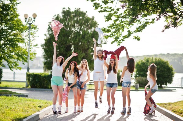 Organisation d'un EVJF à Deauville : conseils et astuces