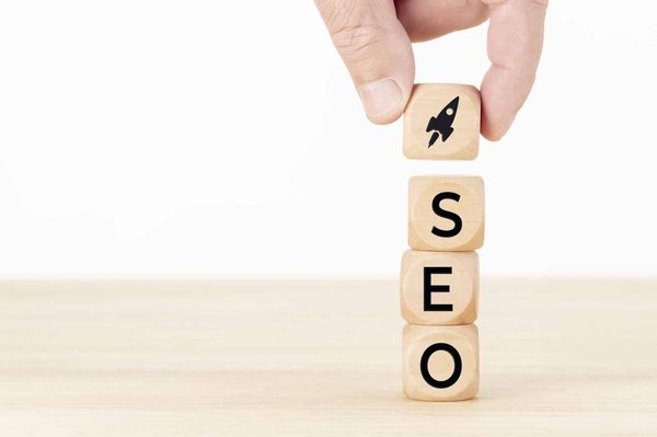 Suivi de positionnement SEO : Maximisez la visibilité de votre site web