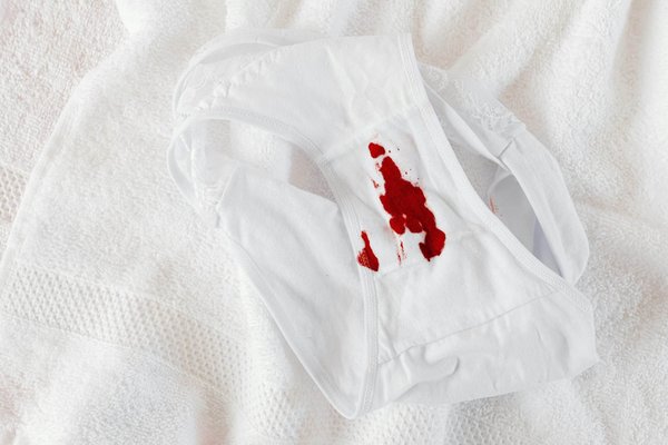 Choisir les culottes menstruelles pour ado pour leurs premières menstruations